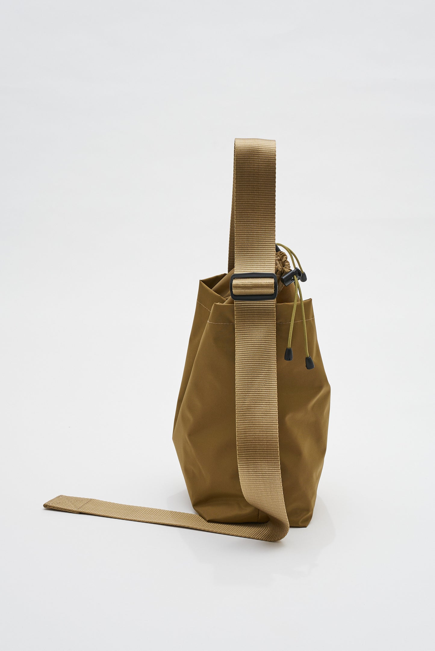 NYLON EDIT - RIBBON BUCKET