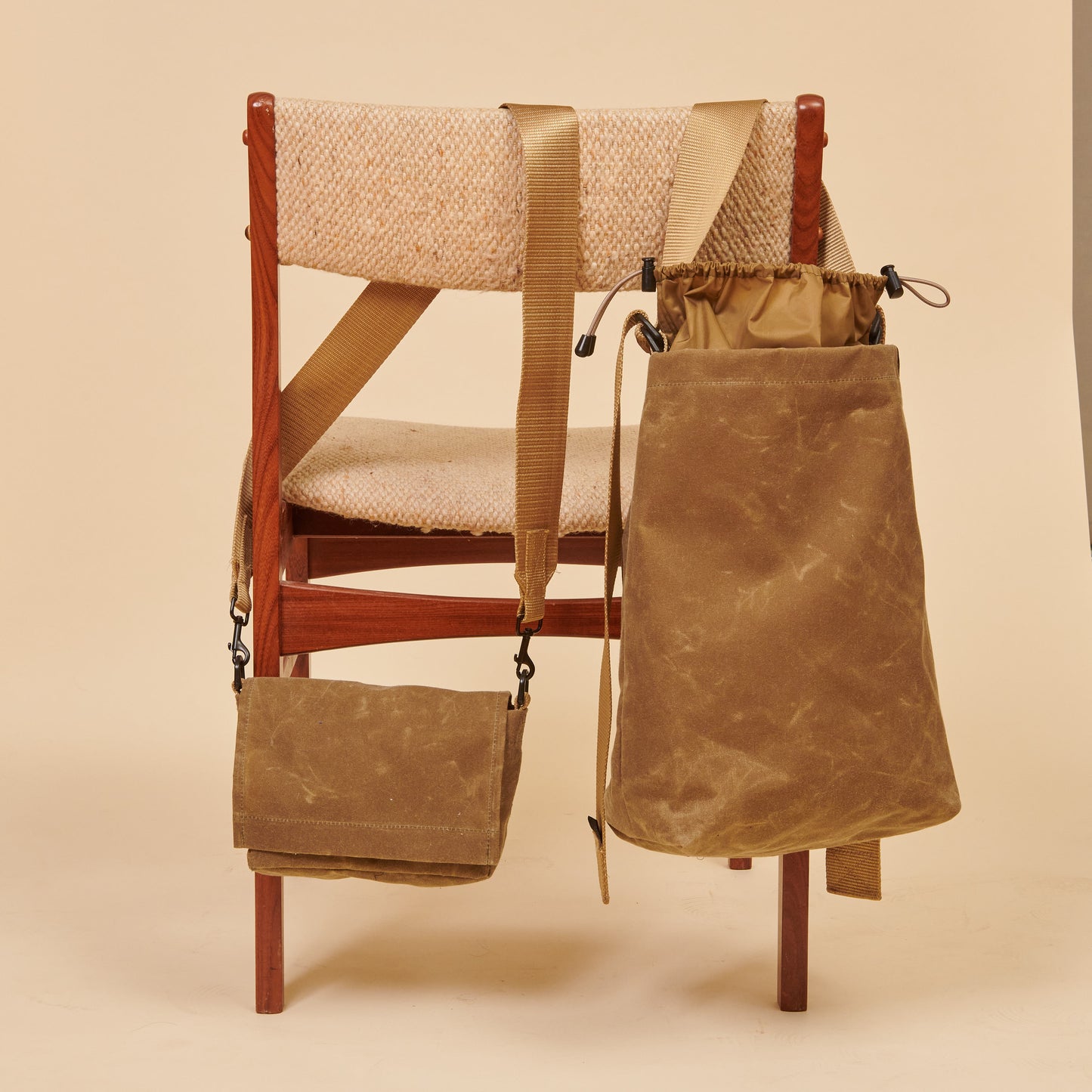 MONOCHROMES - TRIPLE TAN BUCKET