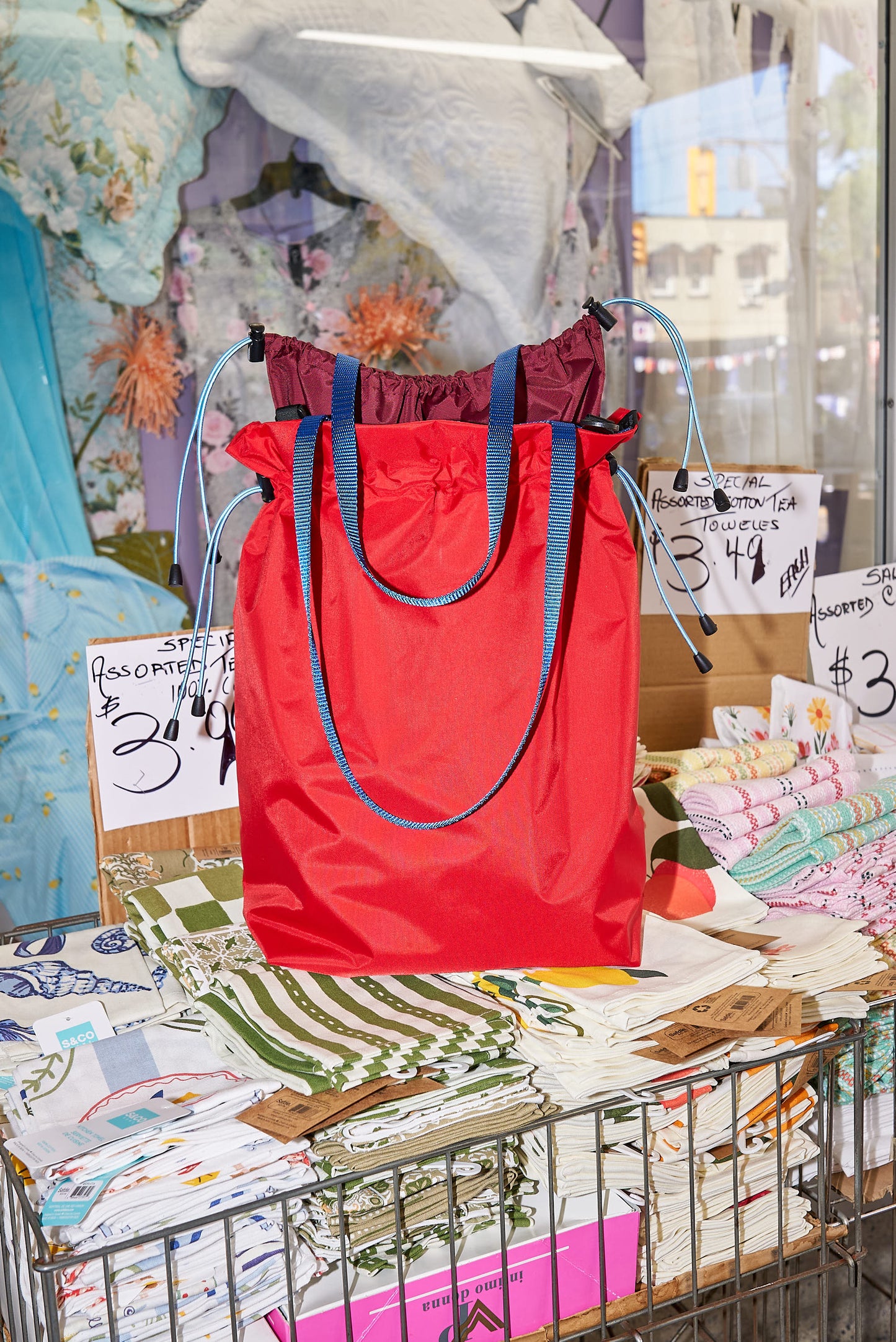NYLON EDIT - BOOK SMART BAG