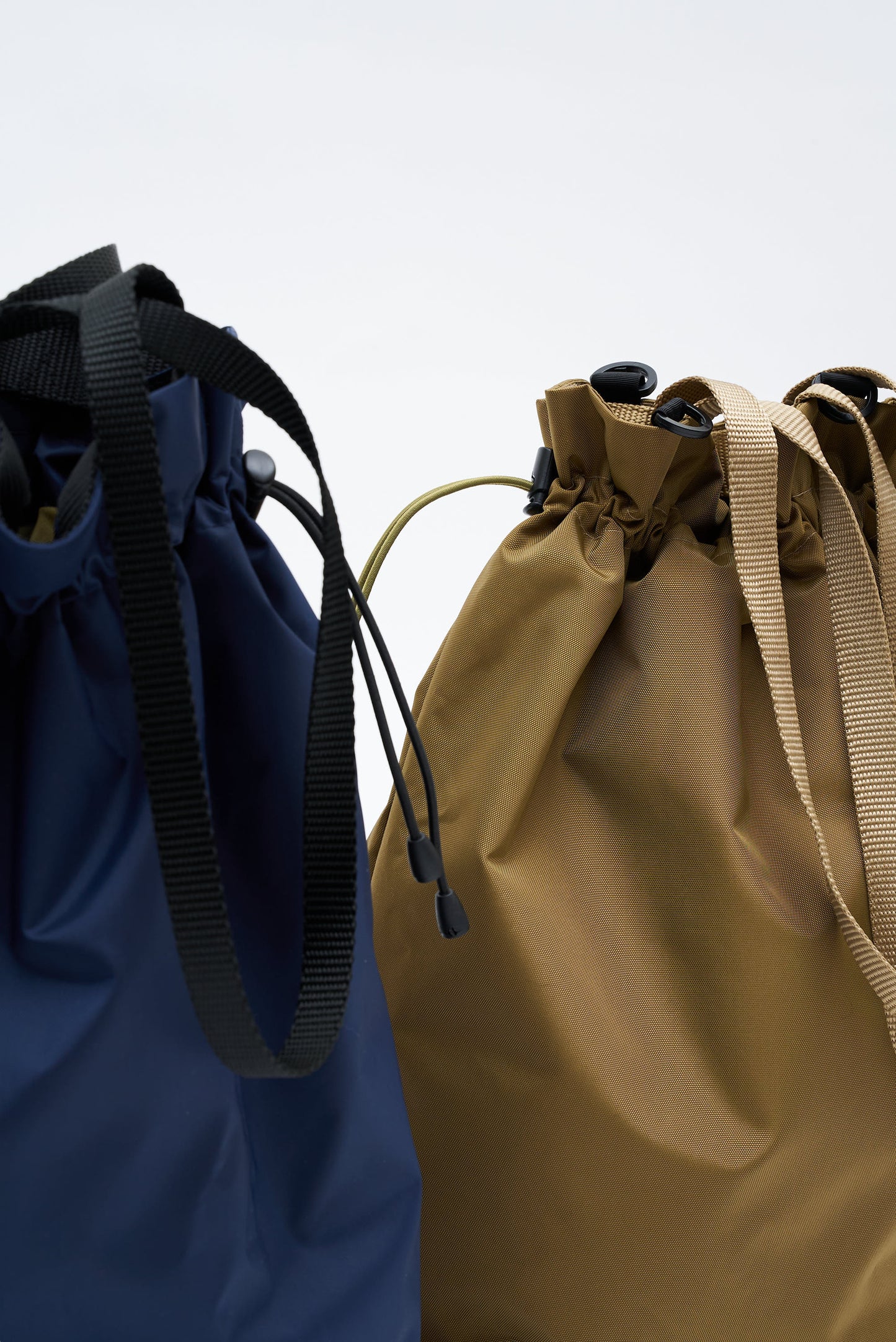 NYLON EDIT - BOOK SMART BAG